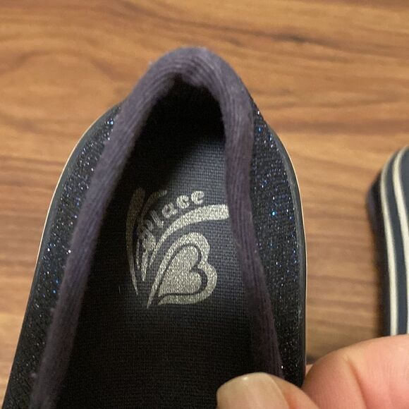 Children’s Place Navy Glitter Slip on Shoe. Toddler size 8. - Picture 5 of 6